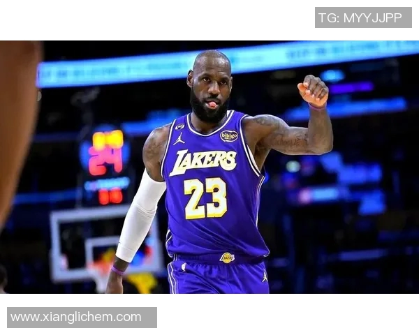 勒布朗-詹姆斯再创佳绩！三双表现引领球队胜利